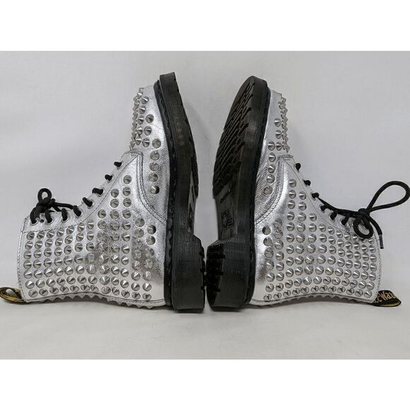 DR. MARTENS SPIKE 1460 8 HOLE SILVER SPIKED BOOTS LEATHER SIZE 6 US NO INSOLE - Picture 6 of 7